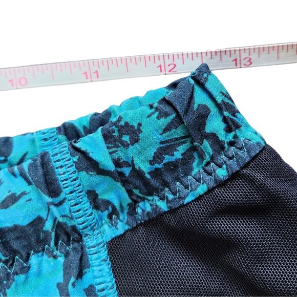 Lululemon Meshed Up short Fleur Sombre Kayak Blue size 8 - Picture 7 of 8